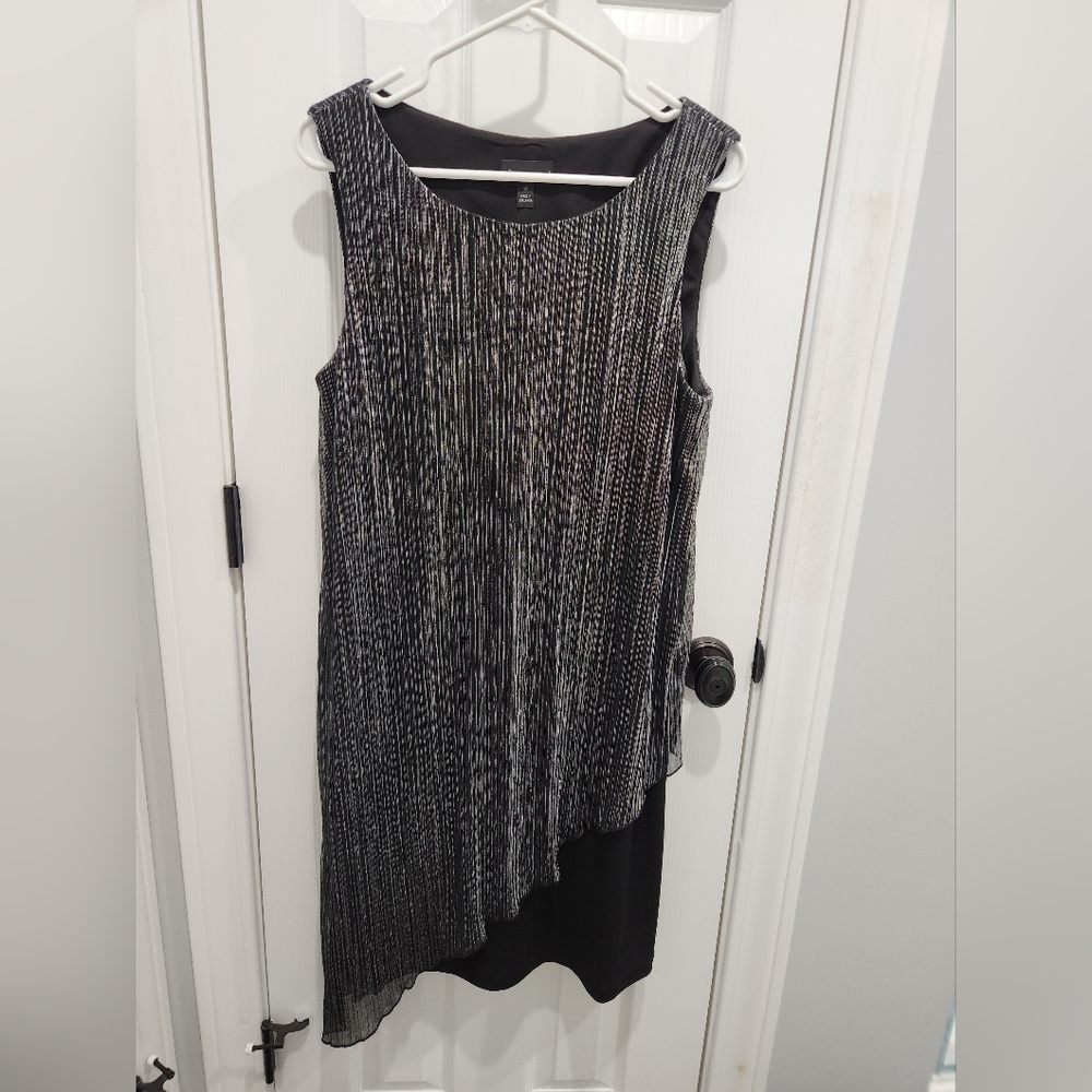 Connected Apparel Women's Crinkled Metallic Flyaway Shift Dress 12